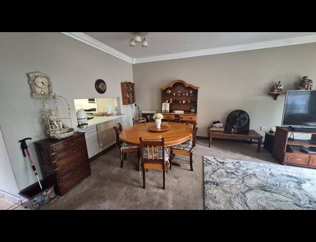 3 BEDROOM APARTMENT FOR SALE IN ASTON MANOR
